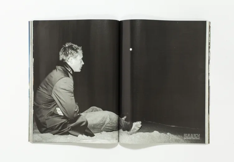 L'uomo Vogue - february 2002 Guy Ritchie by Michel Comte