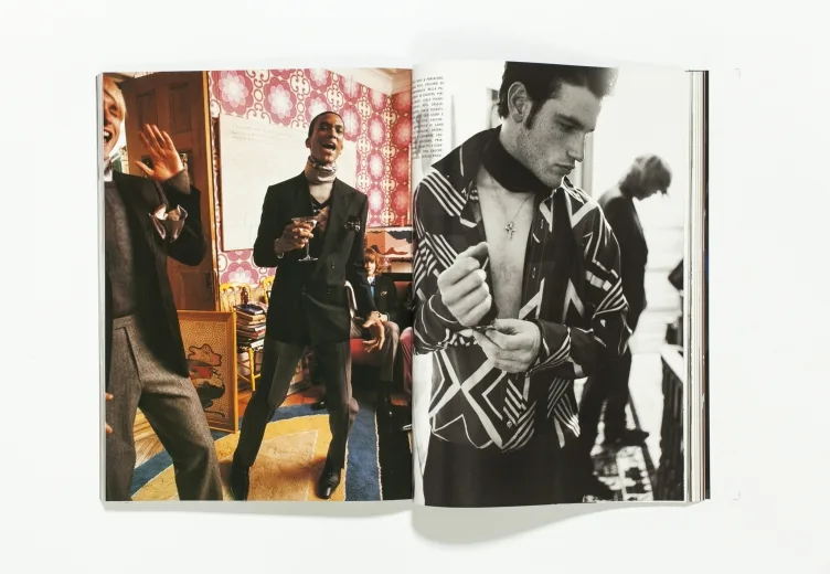 L'UOMO VOGUE Luglio/Agosto 2004 boys. by Carter Smith