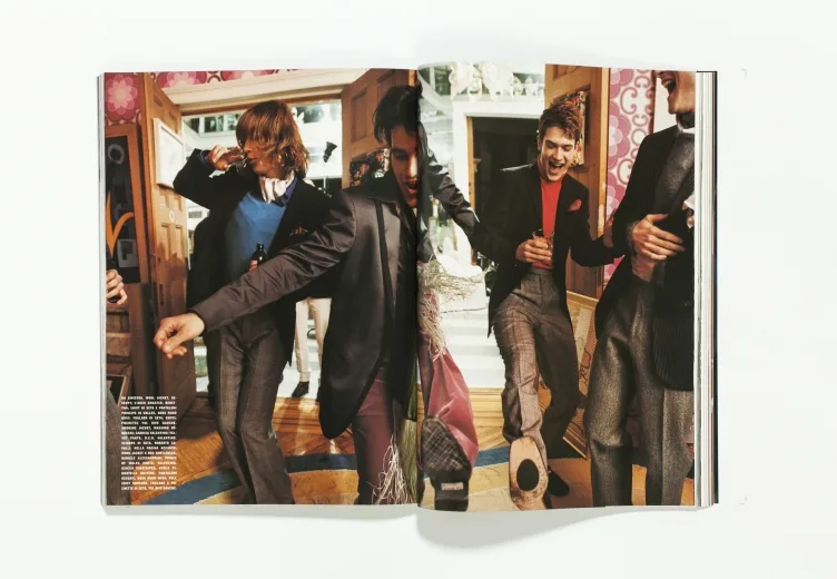 L'UOMO VOGUE Luglio/Agosto 2004 boys. by Carter Smith